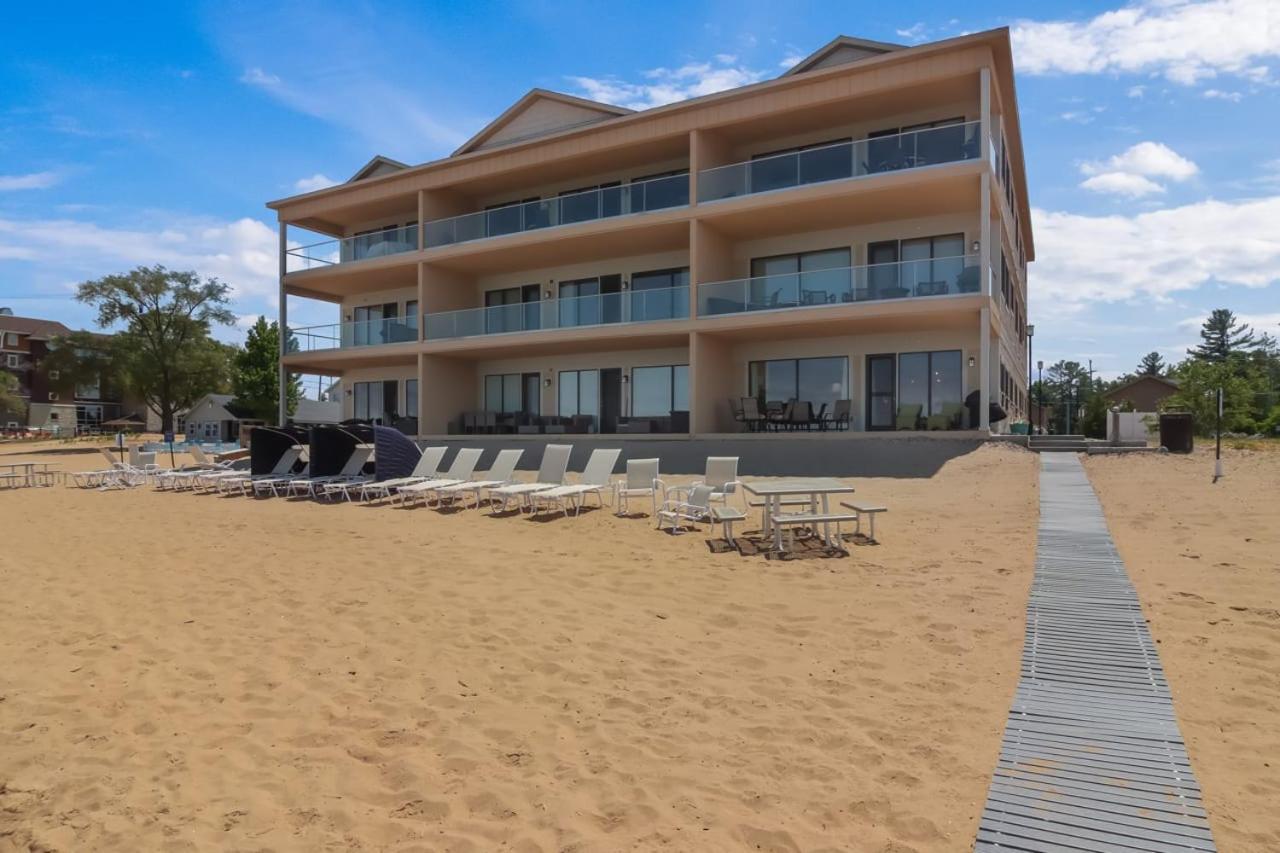 Sugar Beach Villa 1012 Luxury Waterfront Condo Traverse City Eksteriør billede